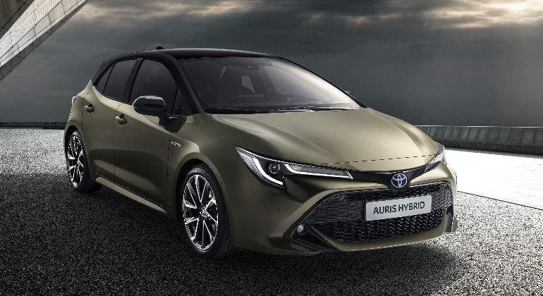 toyota-auris-2019-1.jpg