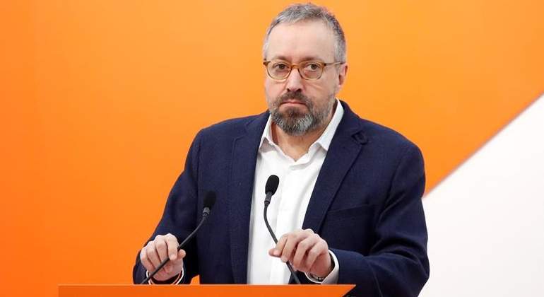 girauta-ciudadanos-17dic18-efe.jpg
