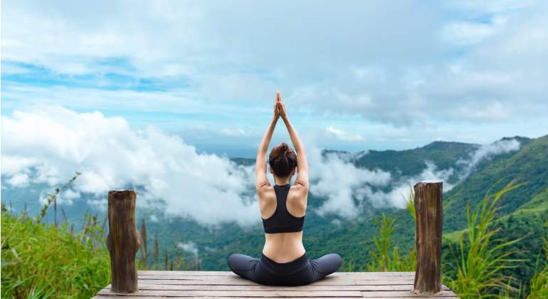 yoga-beneficios-dreamstime.jpg