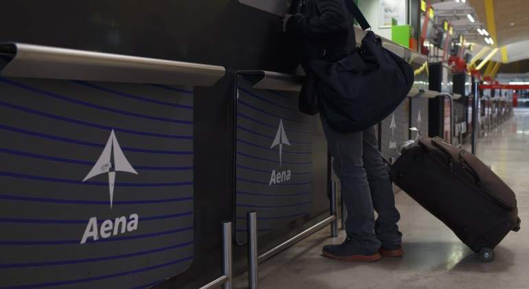 aena-mostrador-viajero-reuters.jpg