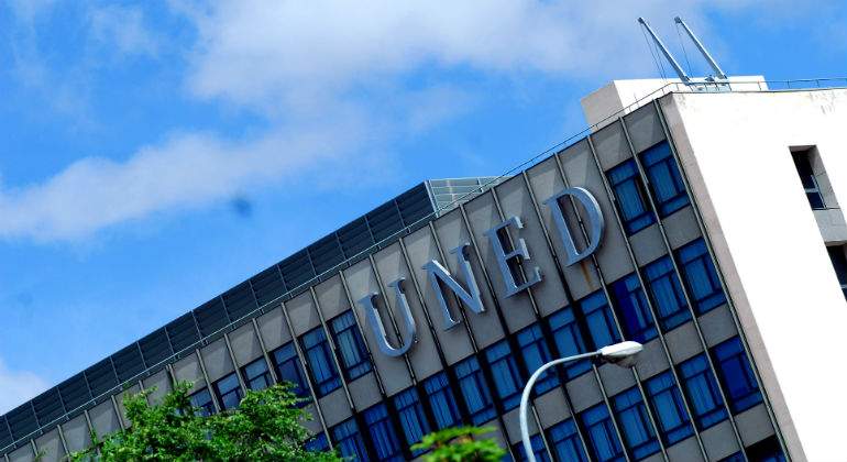uned111.jpg