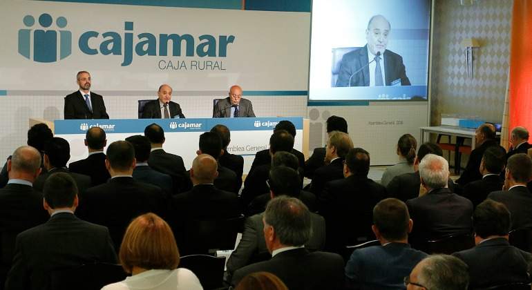 cajamar-junta.jpg