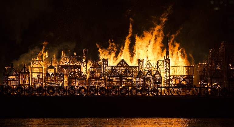 incendio-londres-770x420-efe.jpg