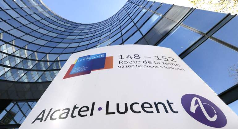 Alcatel-Reuters.JPG