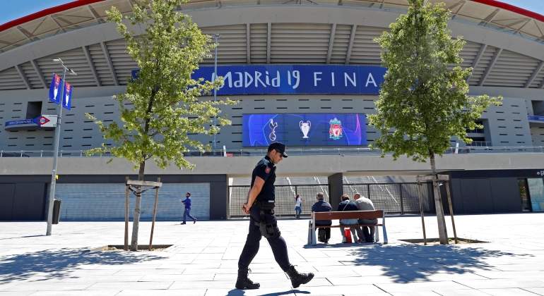 metropolitano-final-champions-policia-paseo-reuters.jpg