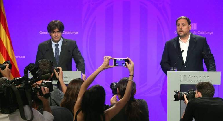 puigdemont-junqueras-5septiembre2017-efe.jpg