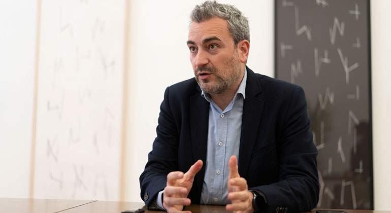 aefI-FOTO.jpg