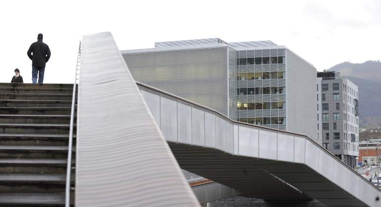 DEUSTO.jpg