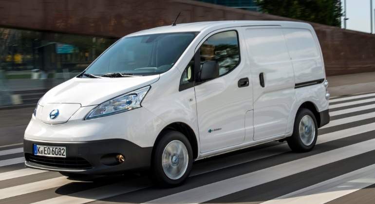nissan-e-nv200-2017.jpg