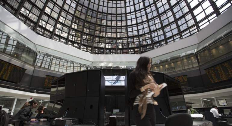 BMV-interiores-Bloomberg.jpg