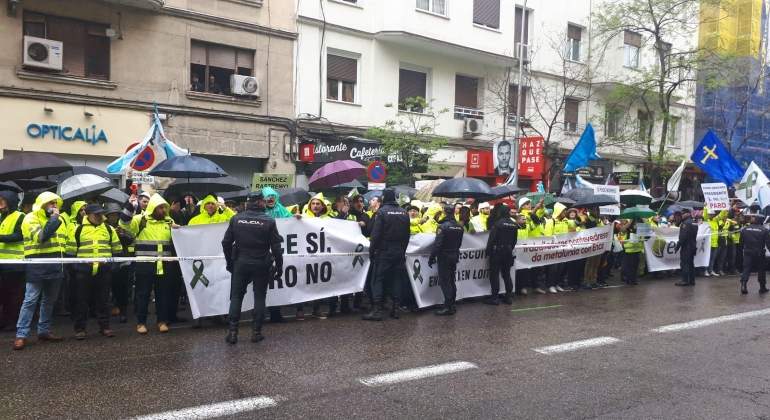 ence-manifestantes.jpg