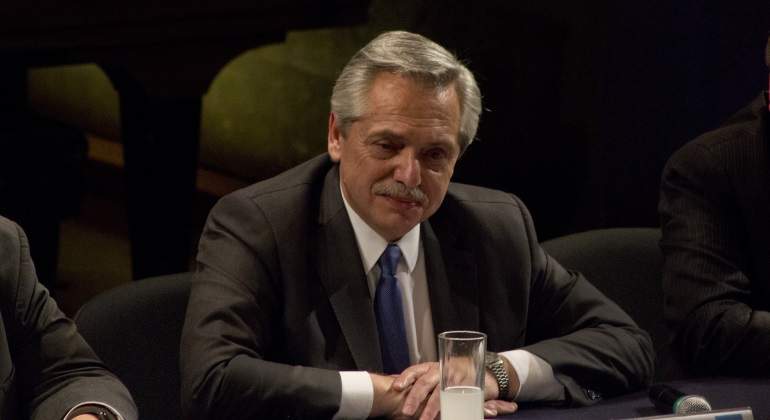 alberto-fernandez-presidente-argentina-sentado-europa-press-770x420.jpg