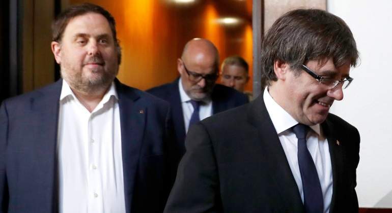 Puigdemont-Junqueras-10octubre2017-Reuters.jpg