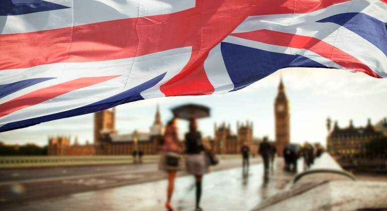 reino-unido-bandera-personas-dreamstime.jpg