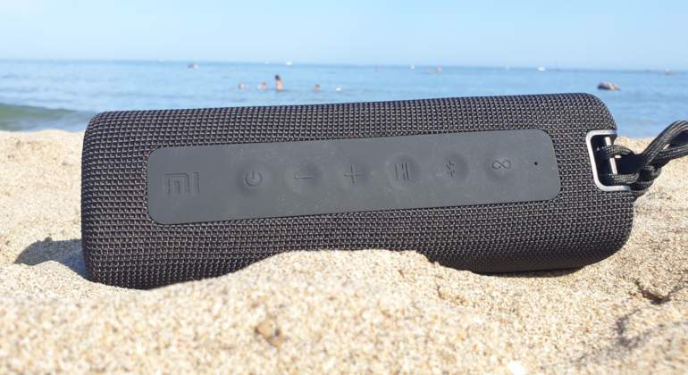 xiaomi-mi-portable-bluetooth-speaker-1.jpg