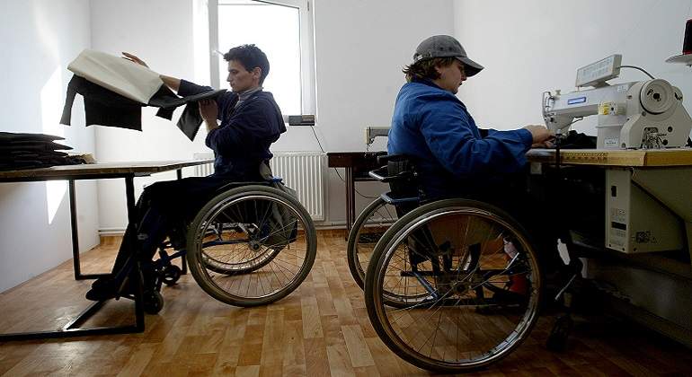 770-x-420-Trabajadores-con-minusvalia--AFP.jpg
