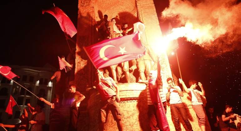 golpeestadoturquia-19julio2016.jpg
