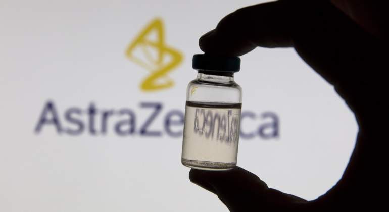 astrazeneca-contraluz-vacuna-dreamstime.jpg