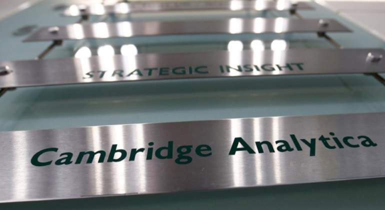 cambridge-analytica.jpg