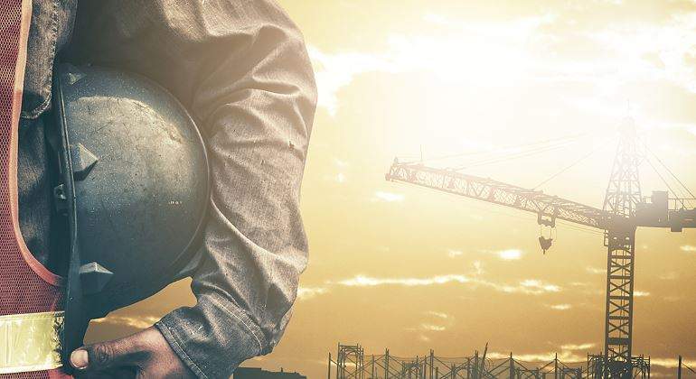 construccion-casco-grua-770.jpg