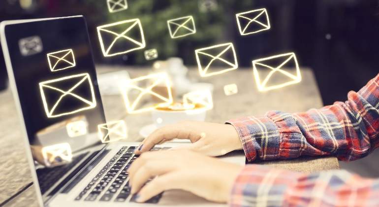 email.jpg