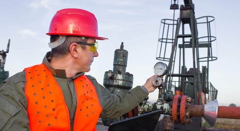 industria-petroleo-ordenador.jpg