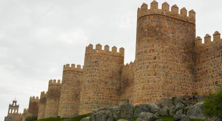 muralla-avila-770-dreamstime.jpg