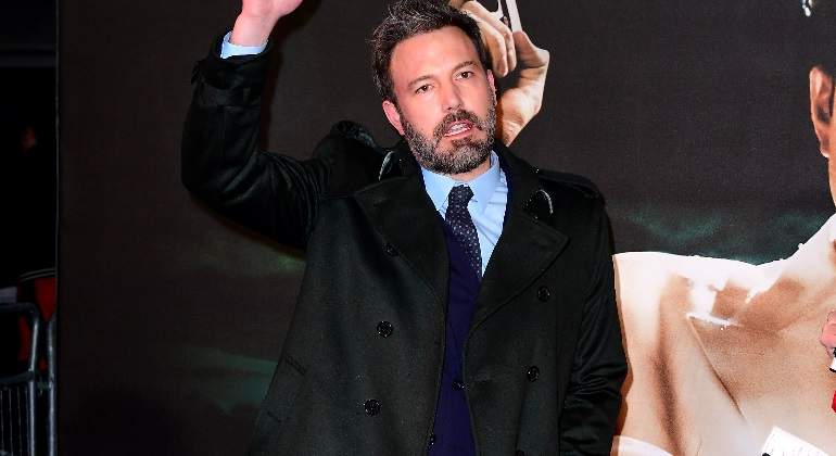 affleck-alcohol.jpg