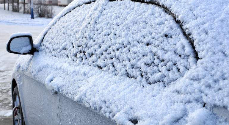 coche-nieve-dreamstime.jpg