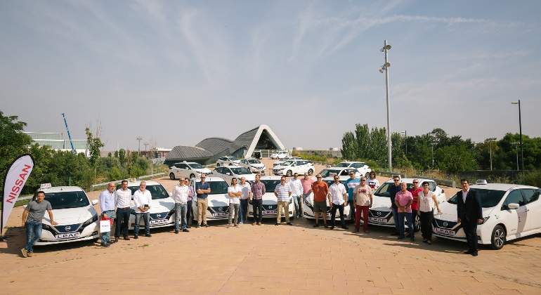 nissan-taxi-electrico-zaragoza.jpg