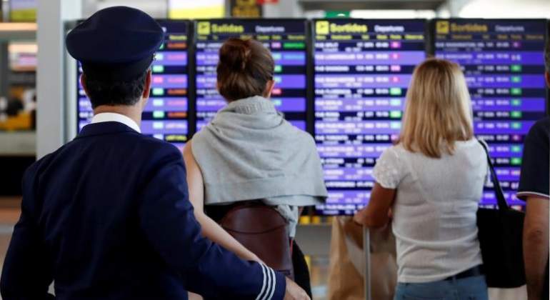 aeropuerto-pantallas-efe-770x420.jpg