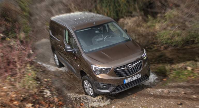 opel-combo-4x4.00.jpg