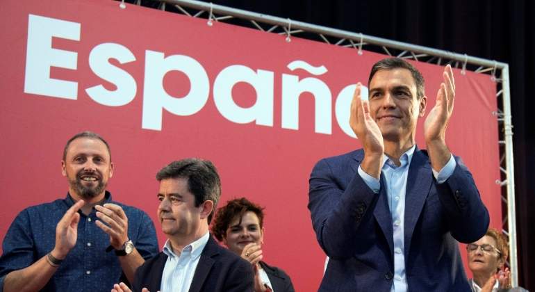 sanchez-mitin-cartel-espana-efe.jpg