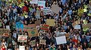 Cientos de miles de jóvenes de todo el mundo se movilizan para exigir acción urgente contra el cambio climático
