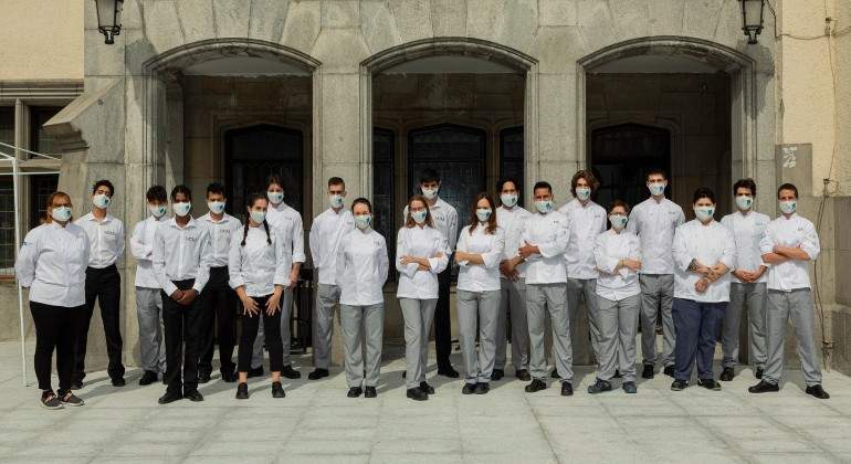 Alumnos-becados-por-FMSM_MOM-Culinary-Institute.jpg