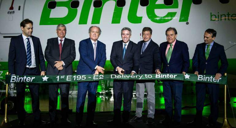Inauguracin de la ruta de la aerolnea Binter a Vitoria