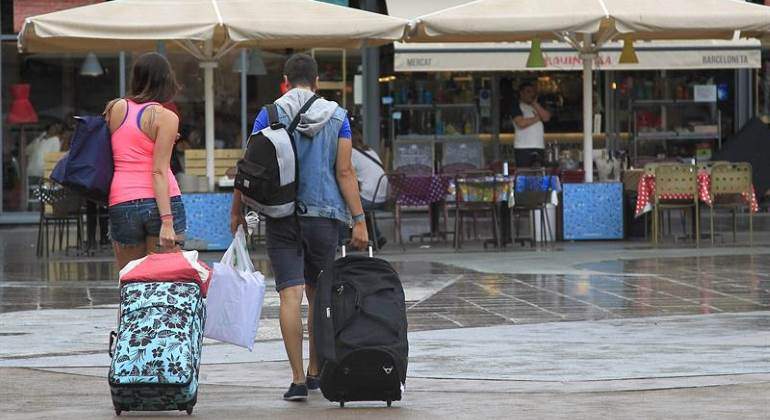 turistas-maletas-770-efe.jpg