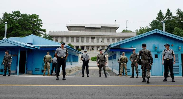 Corea-puesto-fronterizo-Norte-Sur-2017-EFE.jpg