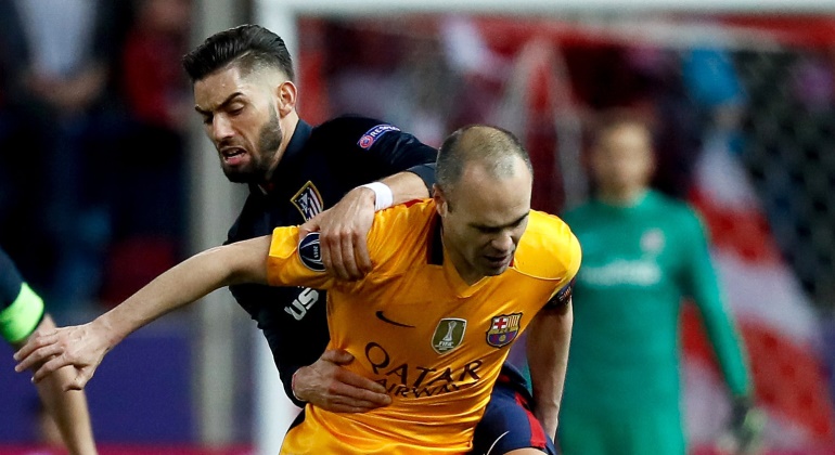 Iniesta-carrasco-2016-efe.jpg