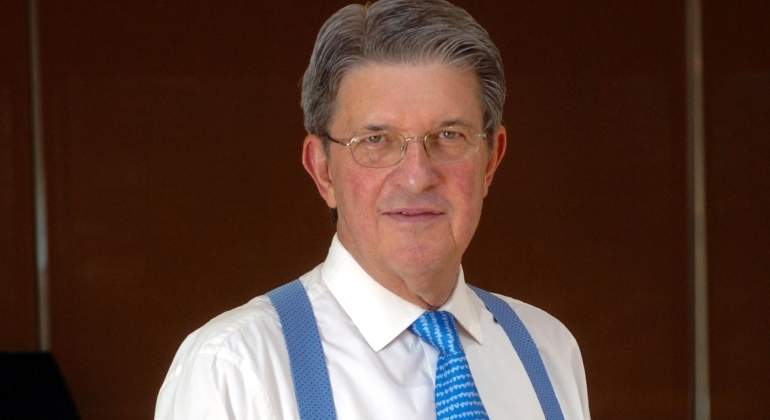 AlfonsodeSalas-tirantesazul.jpg