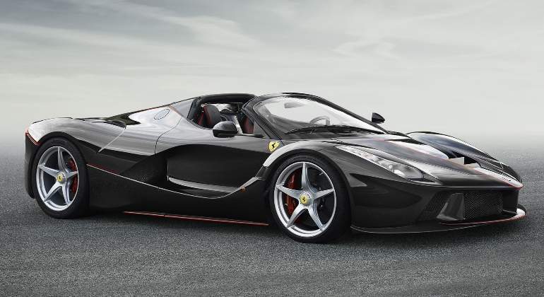 ferrari-laperta-2016-02.jpg