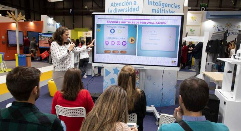 IMG_stand-simo-educacion-monitores-formacion.jpg