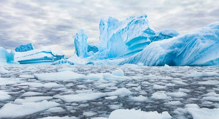 Bloques-de-hielo-flotando-iStock.jpg