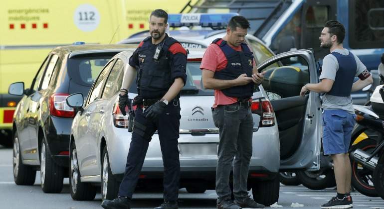 barcelona-atentado-policias.jpg