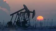 El petróleo en 100 dólares puede ser el preludio de una nueva recesión o al menos eso dice la historia