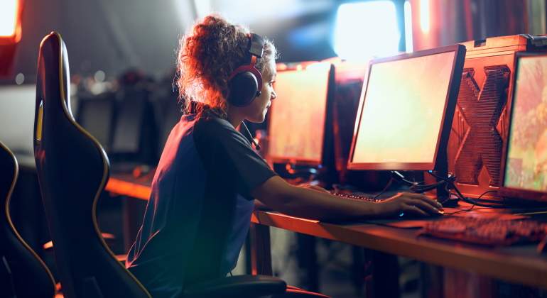 esport-dreamstime.jpg