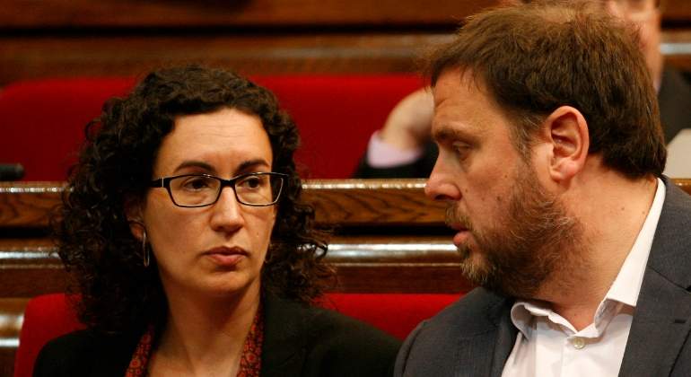 rovira-junqueras-parlament-luis-moreno.jpg