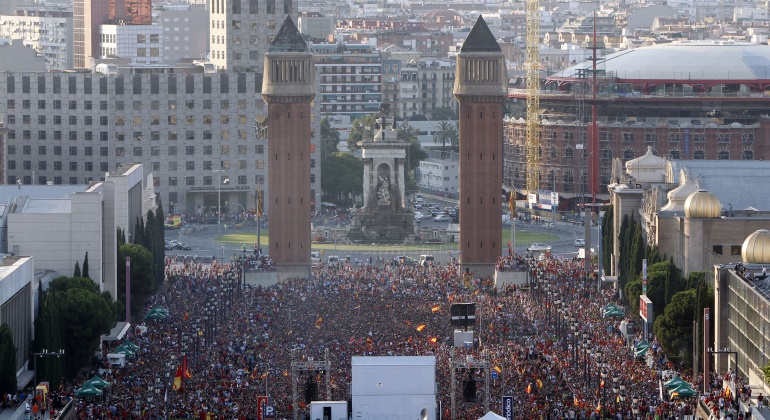 barcelona-Plaza-espanya-2010-mundial-reuters.jpg