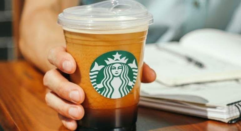 starbucks-publicidad-redes-sociales.jpg