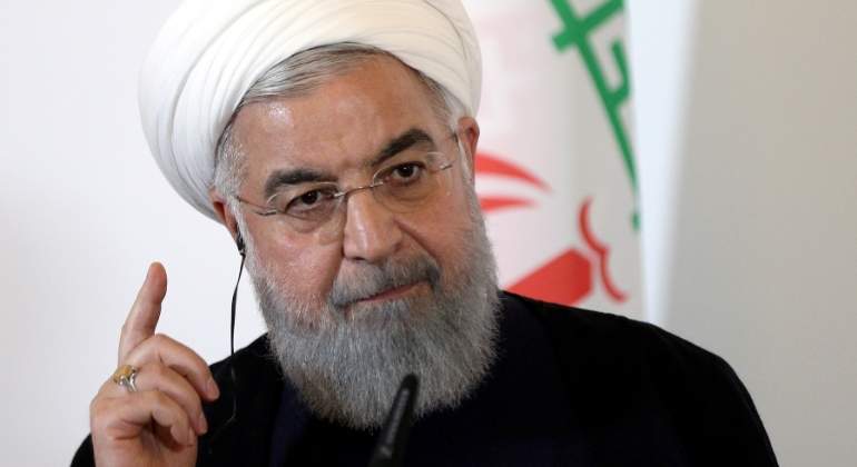 rohani-hasan-iran-bandera-reuters.jpg